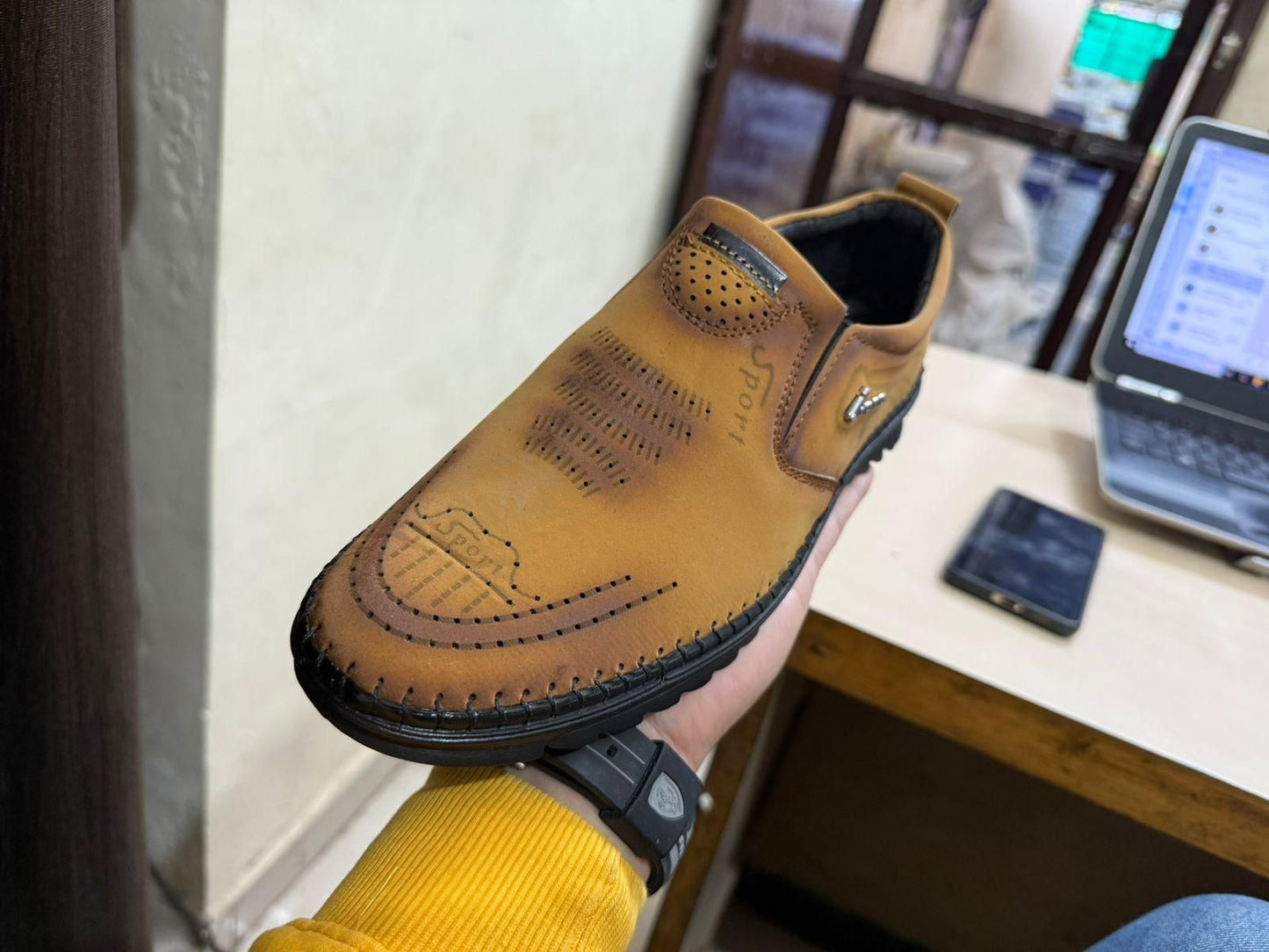 Men’s Casual Trendy Shoes – Stylish Synthetic Leather Sneakers with EVA Sole