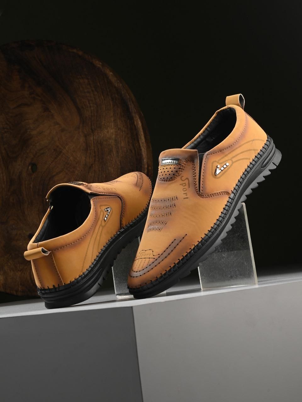 Men’s Casual Trendy Shoes – Stylish Synthetic Leather Sneakers with EVA Sole